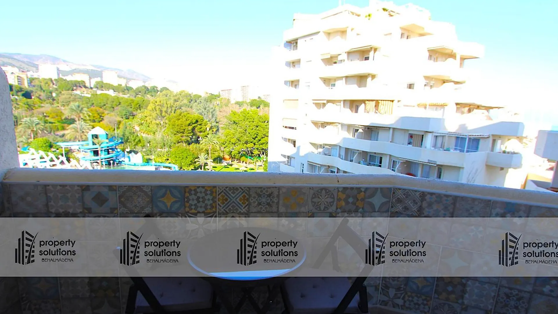 812 Benalbeach. 1ºlinea De Playa. Vistas A La Piscina Y La Montana. Benalmádena España